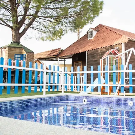 Perotonar Ideal Familia Con Niños Сasa de vacaciones